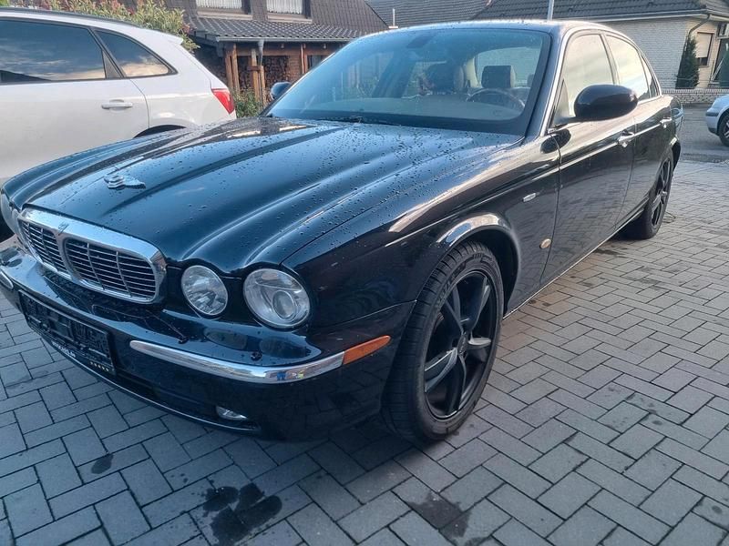 Schwarz Gebraucht 2006 Jaguar XJ6 Limousine | 9.500 € (Superpreis) - Bild 1/4