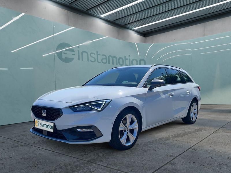 Weiß Gebraucht 2021 Seat Leon ST FR Kombi | 25.099 € - Bild 1/4