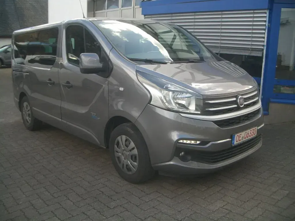 Gebraucht Fiat Talento Family 120 PS (88 kW) 2019 Grau Van / Kleinbus