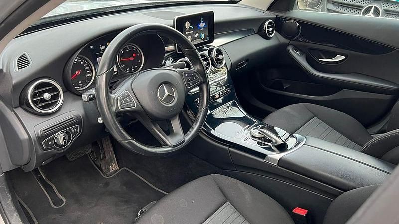 Gebraucht Mercedes C180 116 PS (85 kW) 2015 Silber Kombi
