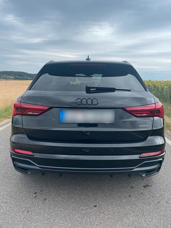 Gebraucht Audi Q3 S-Line 190 PS (139 kW) 2020 Schwarz SUV