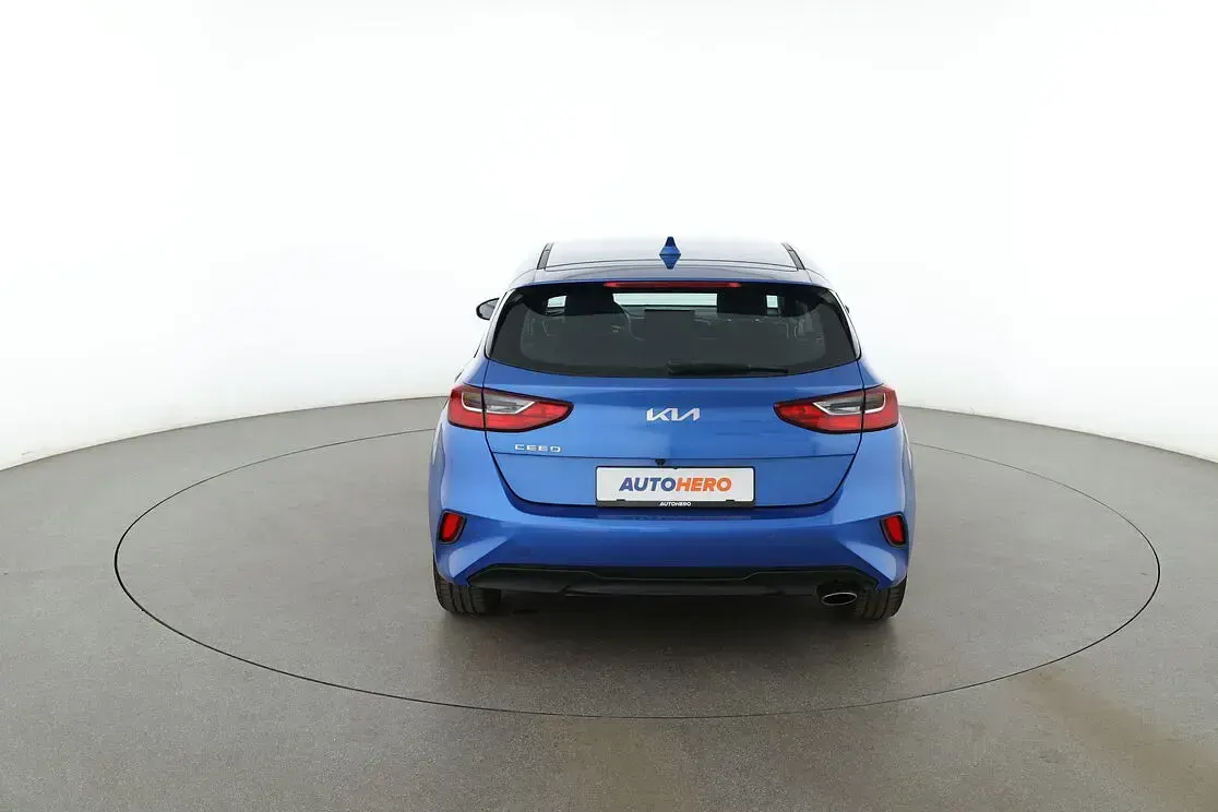 Occasion Kia Ceed Edition 7 2021 Blauw Hatchback