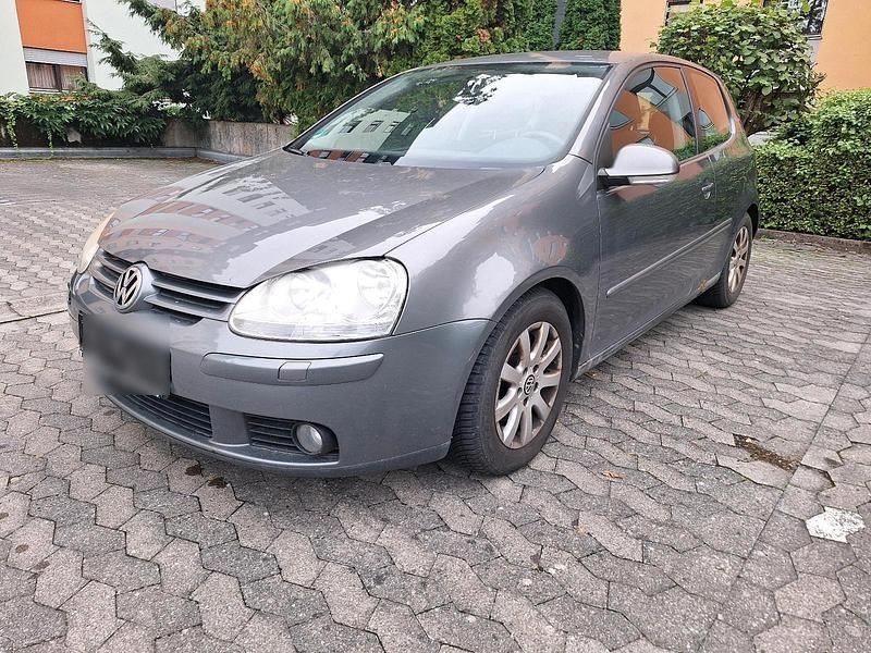 Grau Gebraucht 2007 VW Golf V Limousine | 500 € (Superpreis) - Bild 1/4