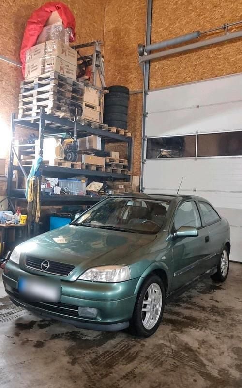 Gebraucht Opel Astra 116 PS (85 kW) 2000 Grün Coupé