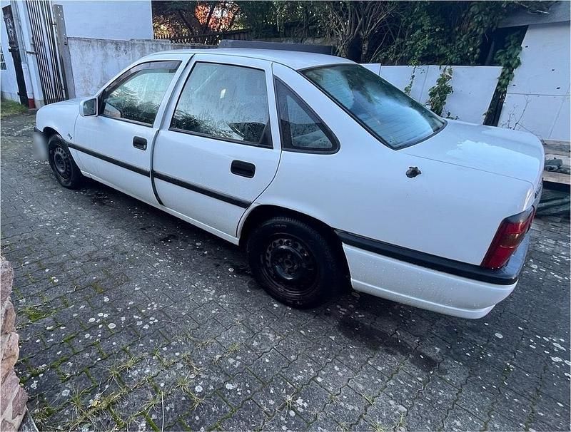 Gebraucht Opel Vectra 75 PS (55 kW) 1995 Weiß Limousine