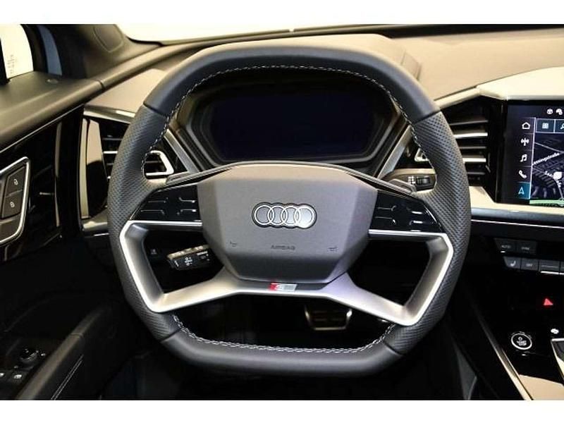Gebraucht Audi Q4 Sportback e-tron Ambiente 210 kW (286 PS) 2024 Grau SUV