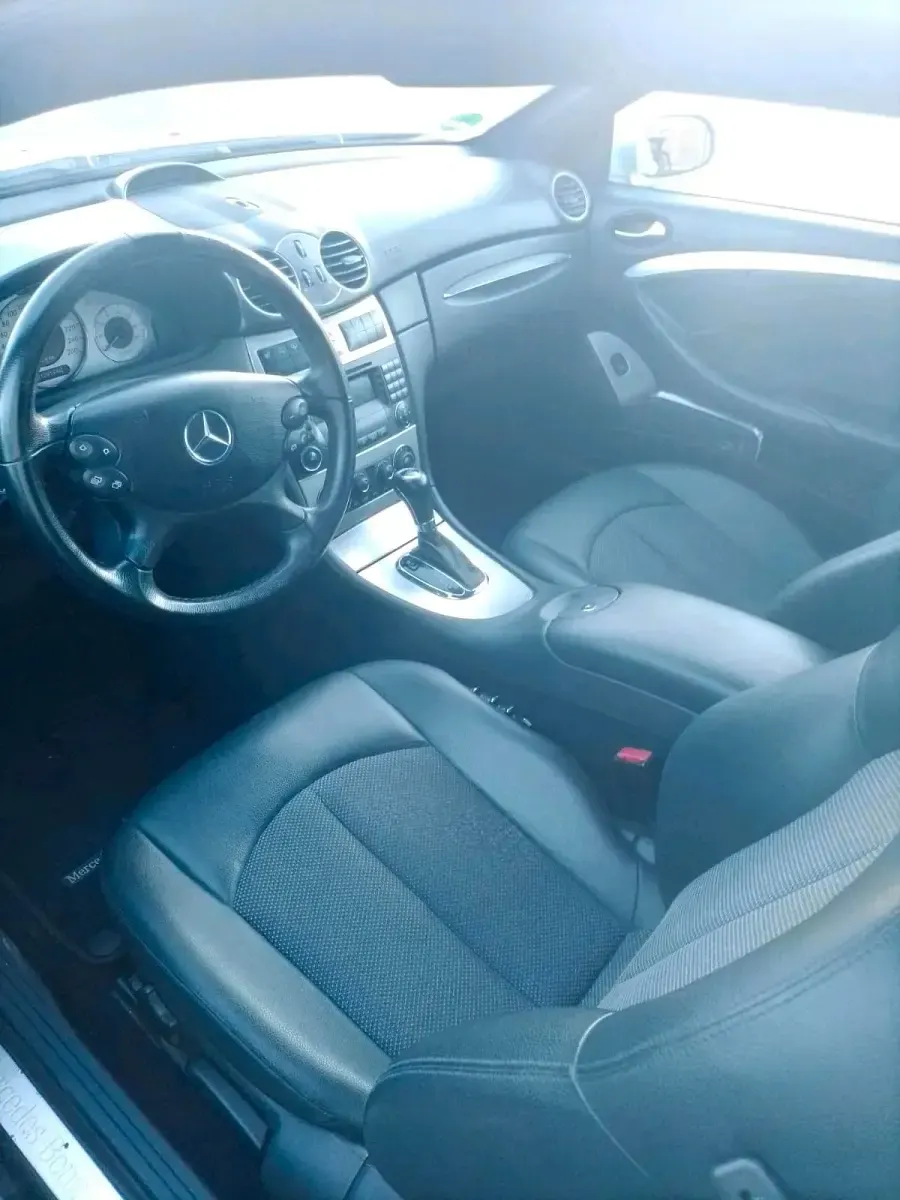 Gebraucht Mercedes CLK200 183 PS (134 kW) 2007 Silber Coupé