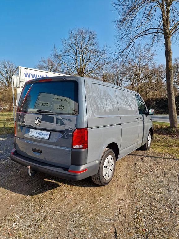 Gebraucht VW T6.1 150 PS (110 kW) 2022 Grau Van