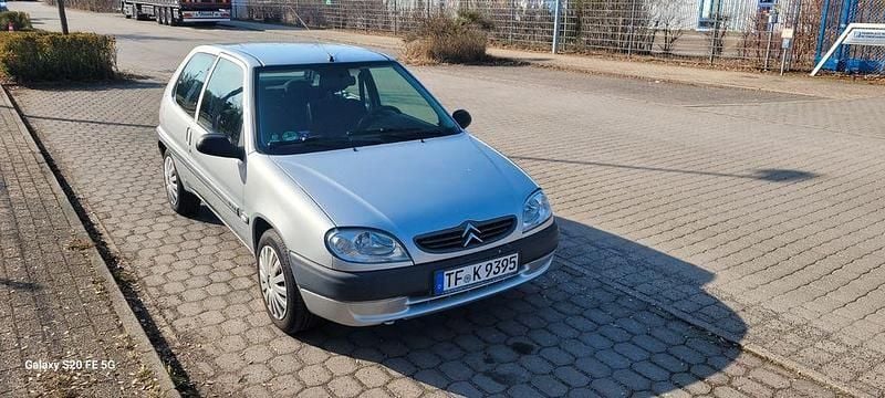 Gebraucht Citroën Saxo 60 PS (44 kW) 2002 Silber Kleinwagen
