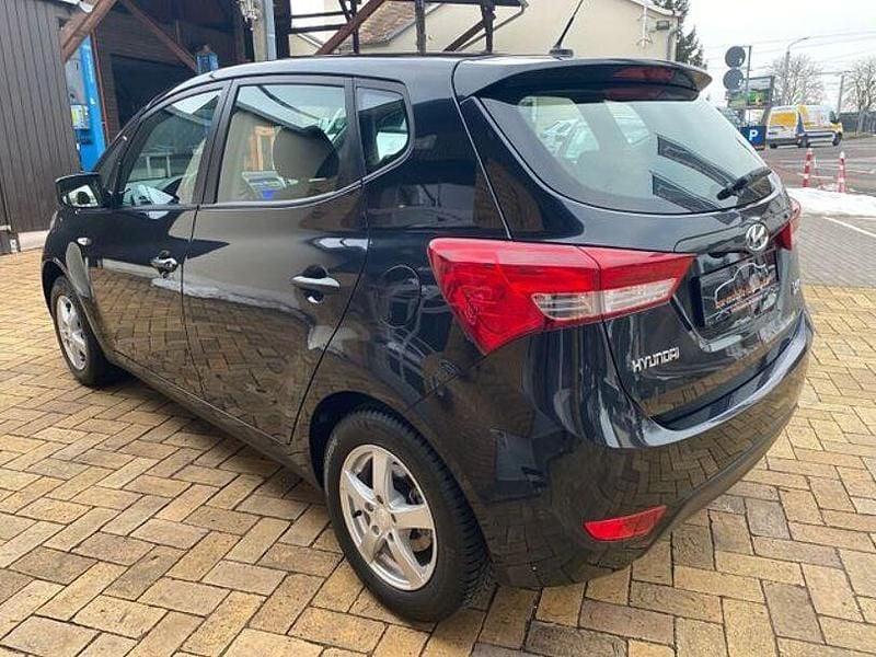 Gebraucht Hyundai ix20 Classic 146 PS (107 kW) 2011 Schwarz Kleinwagen