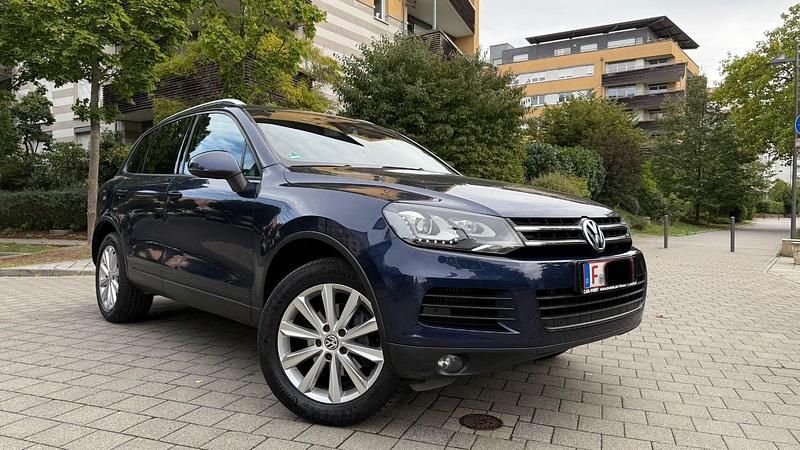 Blau Gebraucht 2012 VW Touareg SUV | 9.490 € (Superpreis) - Bild 1/4