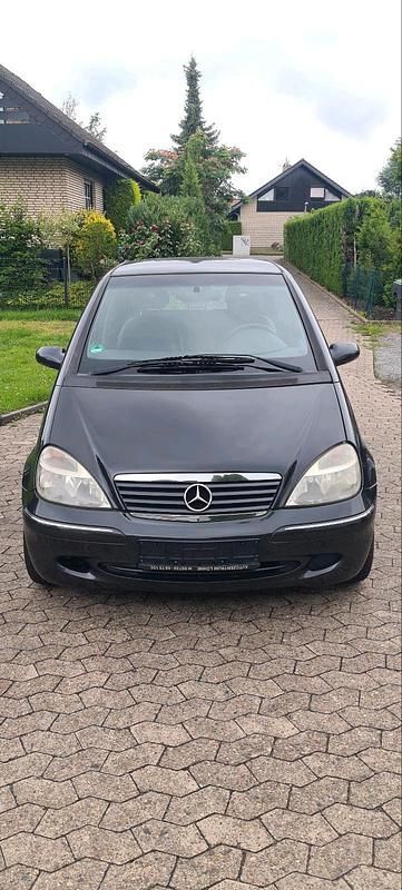 Schwarz Gebraucht 2002 Mercedes A160 Avantgarde Limousine | 999 € (Fairer Preis) - Bild 1/4