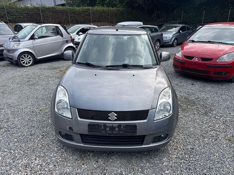 Grau Gebraucht 2008 Suzuki Swift Kleinwagen | 999 € (Superpreis) - Bild 1/4