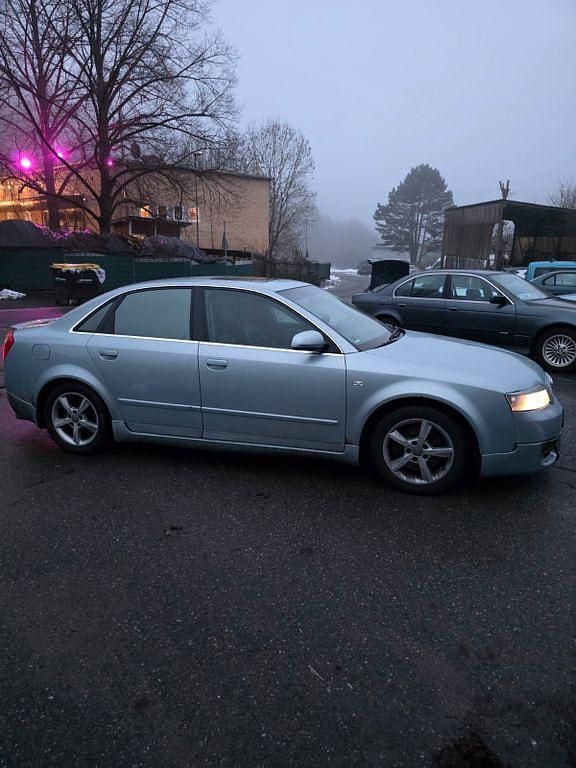 Gebraucht Audi A4 Design 180 PS (132 kW) 2001 Blau Limousine