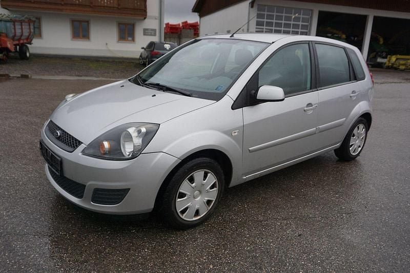 Silber Gebraucht 2008 Ford Fiesta Style Kleinwagen | 990 € (Superpreis) - Bild 1/4