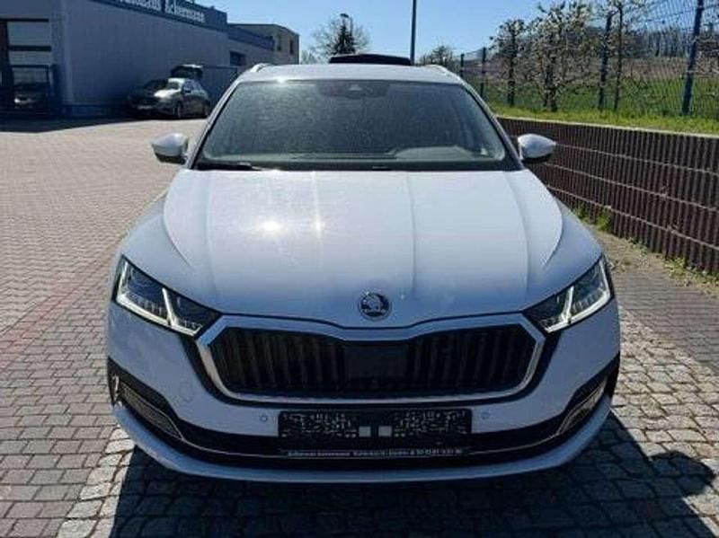 Gebraucht Skoda Octavia 150 PS (110 kW) 2023 Weiß Kombi
