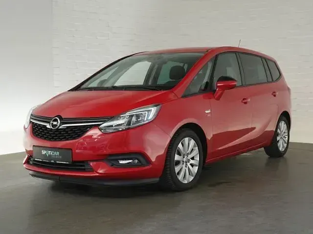 Gebraucht Opel Zafira Active 136 PS (100 kW) 2019 Rot Van / Kleinbus