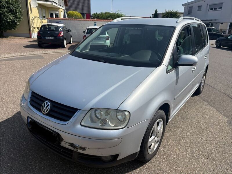 Gebraucht VW Touran Highline 116 PS (85 kW) 2003 Silber Van / Kleinbus