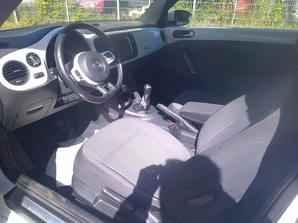 Second-hand VW Beetle Design 160 CP (117 kW) 2013 Alb Hatchback