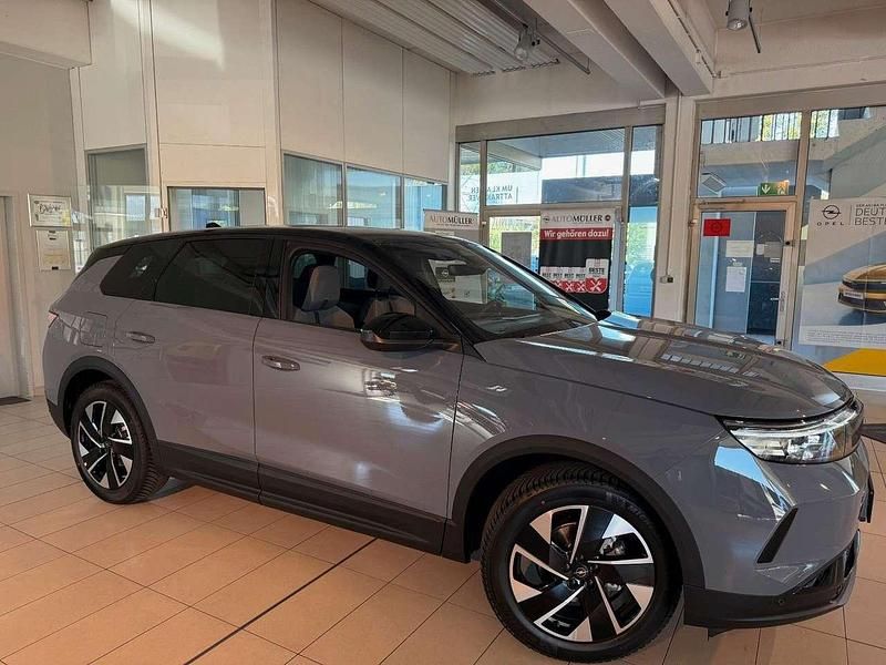 Grau Neu 2025 Opel Grandland X SUV | 36.270 € (Etwas zu teuer) - Bild 1/4