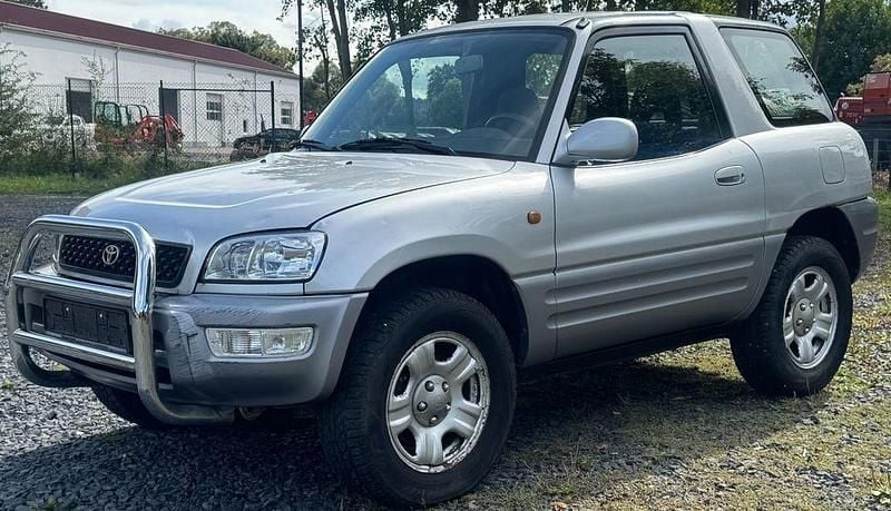 Silber Gebraucht 1999 Toyota RAV4 SUV | 3.200 € (Superpreis) - Bild 1/4