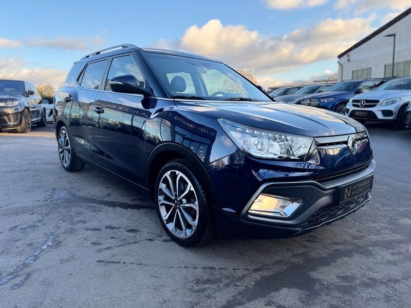 Gebraucht Ssangyong (KGM) XLV Crystal 116 PS (85 kW) 2016 Blau SUV