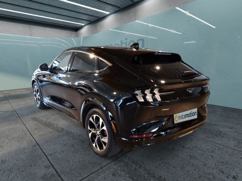 Gebraucht Ford Mustang Mach-E Extended Range 258 kW (351 PS) 2021 Schwarz SUV