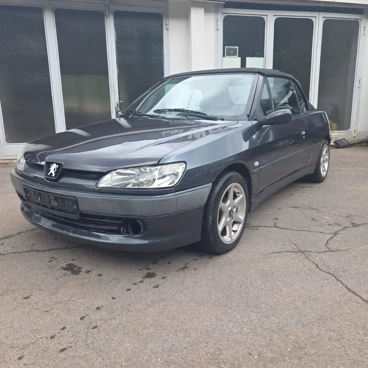 Gebraucht Peugeot 306 Cabriolet 88 PS (64 kW) 1999 Grau Cabrio