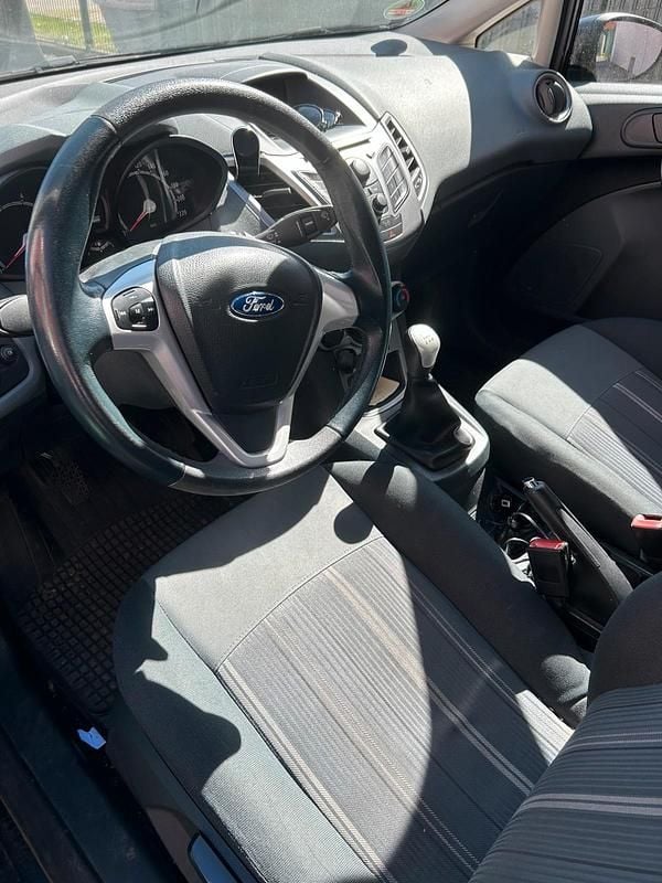 Gebraucht Ford Fiesta 60 PS (44 kW) 2009 Schwarz Kleinwagen