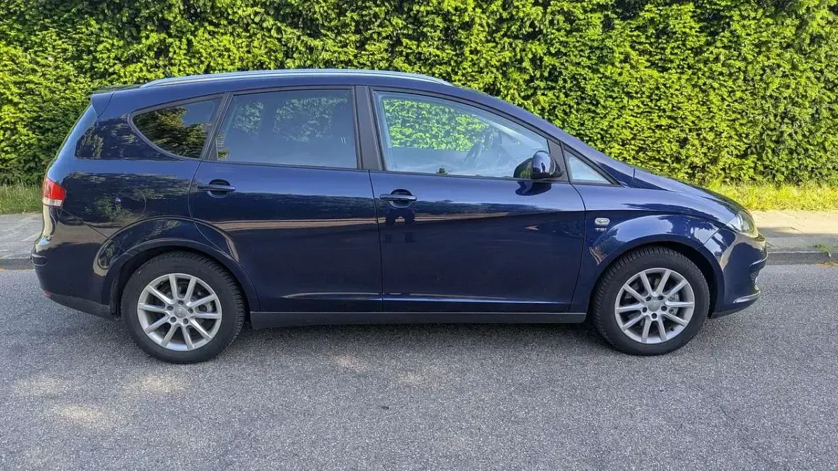 Gebraucht Seat Altea XL Stylance 125 PS (91 kW) 2008 Blau Van / Kleinbus