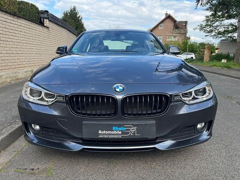 Second-hand BMW 320 184 CP (135 kW) 2012 Gri Berlinǎ