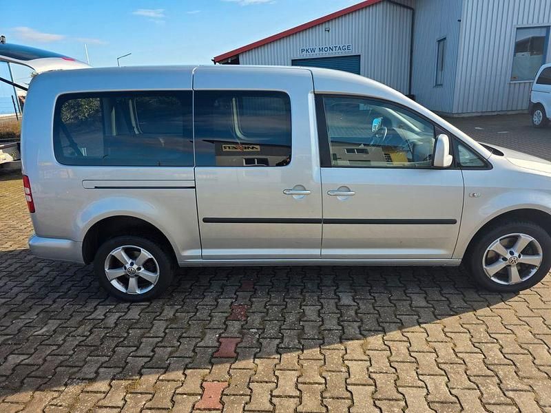Silber Gebraucht 2014 VW Caddy Maxi Van / Kleinbus | 11.000 € (Fairer Preis) - Bild 1/4