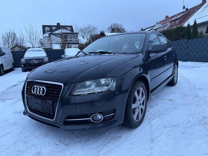 Gebraucht 2012 Audi A3 Attraction Limousine | 4.500 € (Teuer) - Bild 1/4