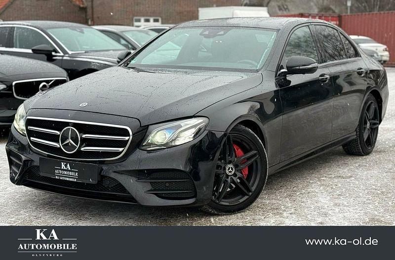 Gebraucht Mercedes E300 AMG line 245 PS (180 kW) 2019 Schwarz Limousine
