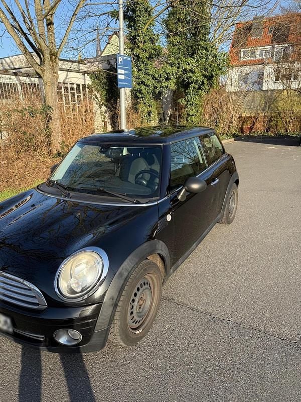 Gebraucht Mini ONE 98 PS (72 kW) 2011 Schwarz Kleinwagen