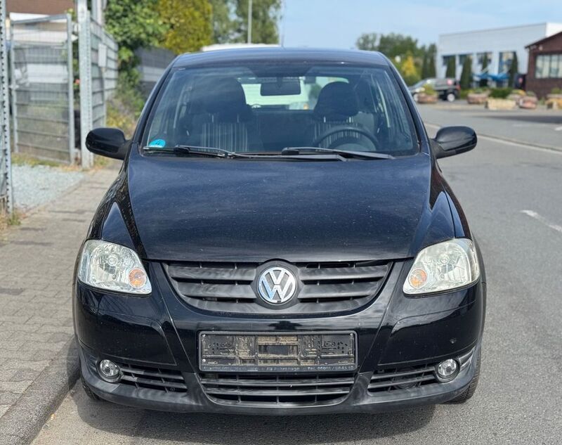 Schwarz Gebraucht 2011 VW Fox Basis Kleinwagen | 1.950 € (Guter Preis) - Bild 1/4