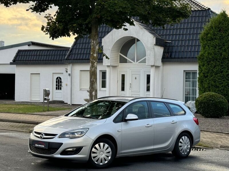 Silber Gebraucht 2015 Opel Astra Selection Kombi | 6.490 € (Guter Preis) - Bild 1/4