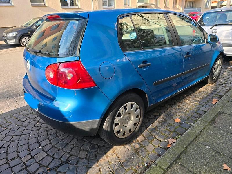 Gebraucht VW Golf 75 PS (55 kW) 2005 Blau Limousine