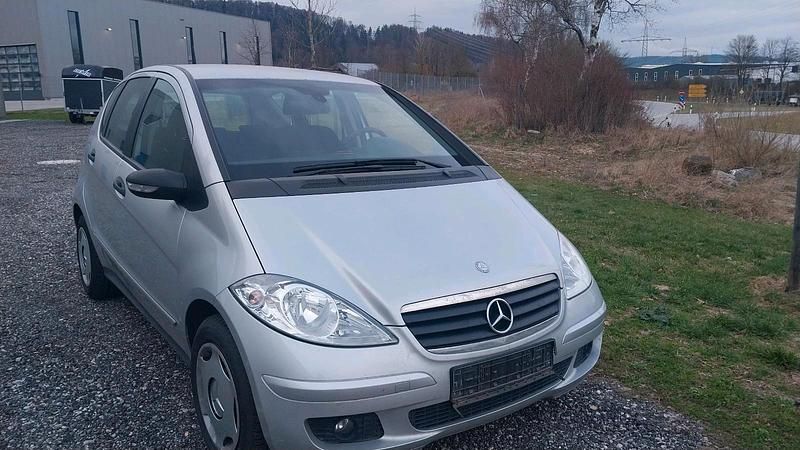 Gebraucht Mercedes A170 115 PS (84 kW) 2006 Silber Kleinwagen