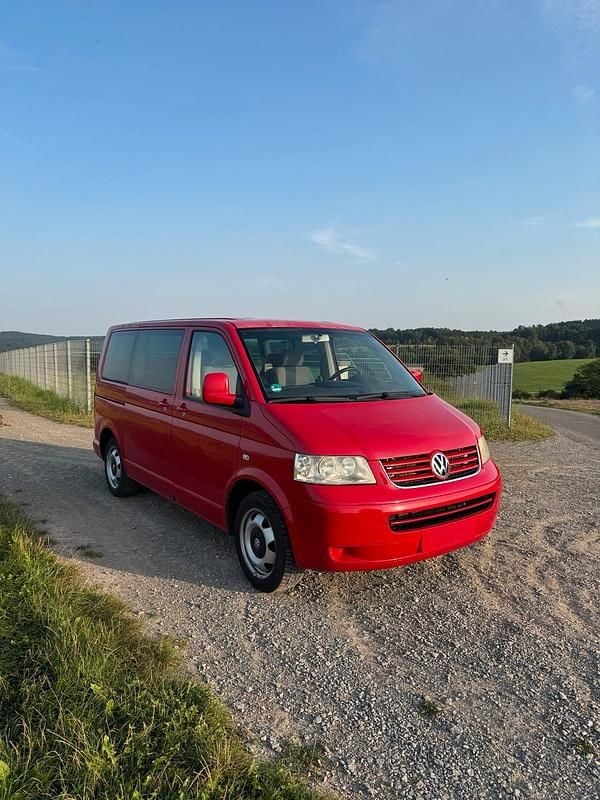 Gebraucht VW T5 105 PS (77 kW) 2004 Rot Van
