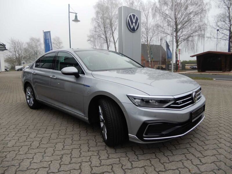 Gebraucht VW Passat GTE 156 PS (114 kW) 2020 Silber Limousine