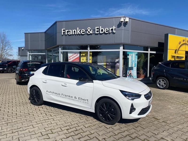 Arktis weiß (uni) Gebraucht 2023 Opel Corsa-e Kleinwagen | 23.800 € - Bild 1/4