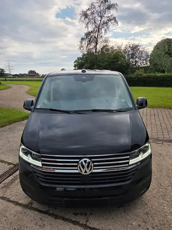 Gebraucht VW Transporter 150 PS (110 kW) 2021 Schwarz Van