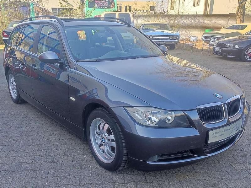 Gebraucht BMW 320 150 PS (110 kW) 2007 Sparkling graphite metallic Kombi