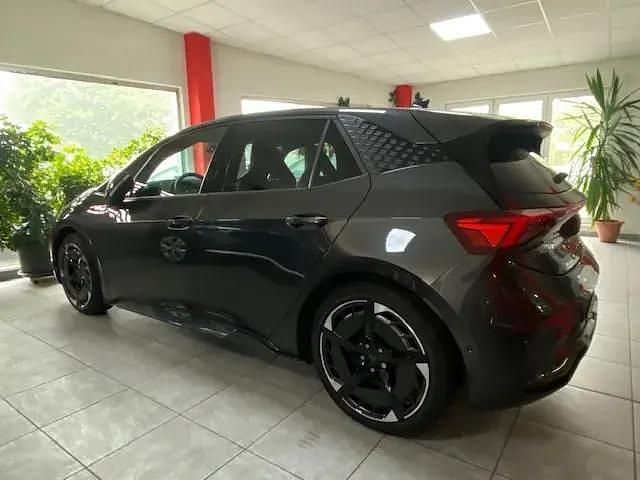 Second-hand Cupra Born e-Boost 169 kW (231 CP) 2022 Gri Hatchback