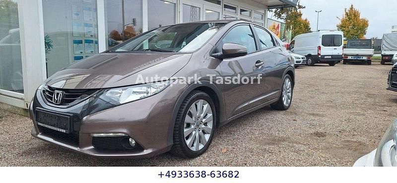 Urban titanium Gebraucht 2013 Honda Civic Sport Limousine | 9.990 € (Fairer Preis) - Bild 1/4