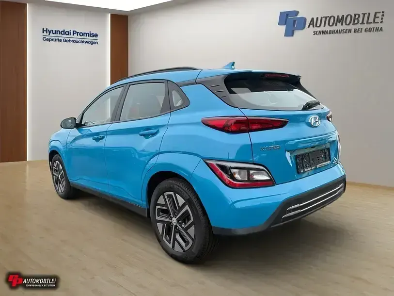 Gebraucht Hyundai Kona Select 100 kW (136 PS) 2022 Blau SUV