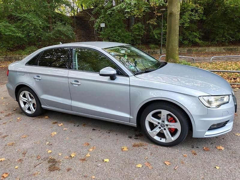Gebraucht Audi A3 Design 150 PS (110 kW) 2016 Silber Limousine