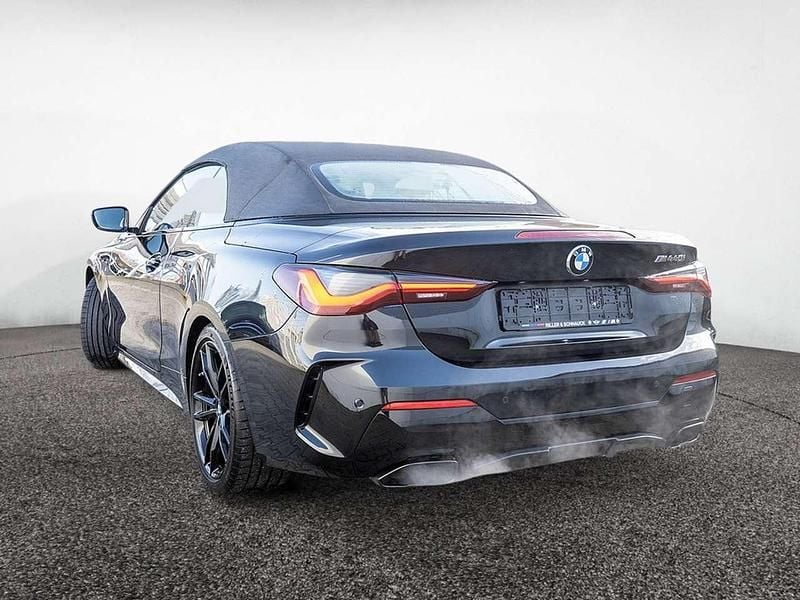 Gebraucht BMW 440 374 PS (275 kW) 2022 Saphirschwarz Cabrio