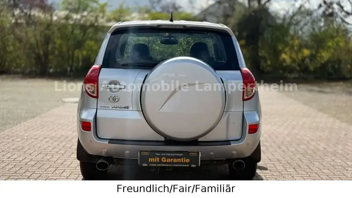 Gebraucht Toyota RAV4 Executive 152 PS (111 kW) 2007 Silber SUV